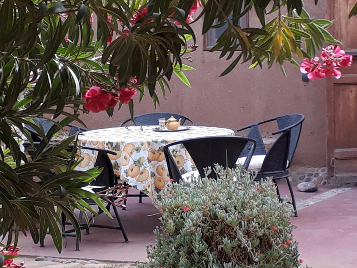 לינה וארוחת בוקר מחמיד Dar Paru מראה חיצוני תמונה
